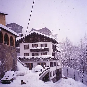 - Alpina Hotel